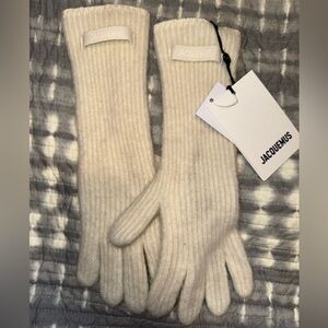 Jacquemus Gros Grain Gloves (Beige)